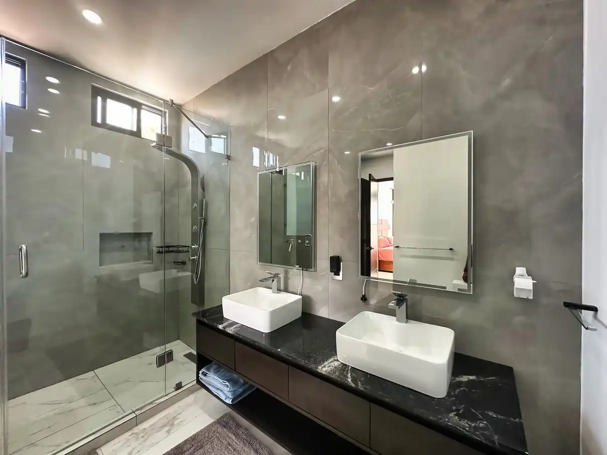 Baño completo Recamara principal