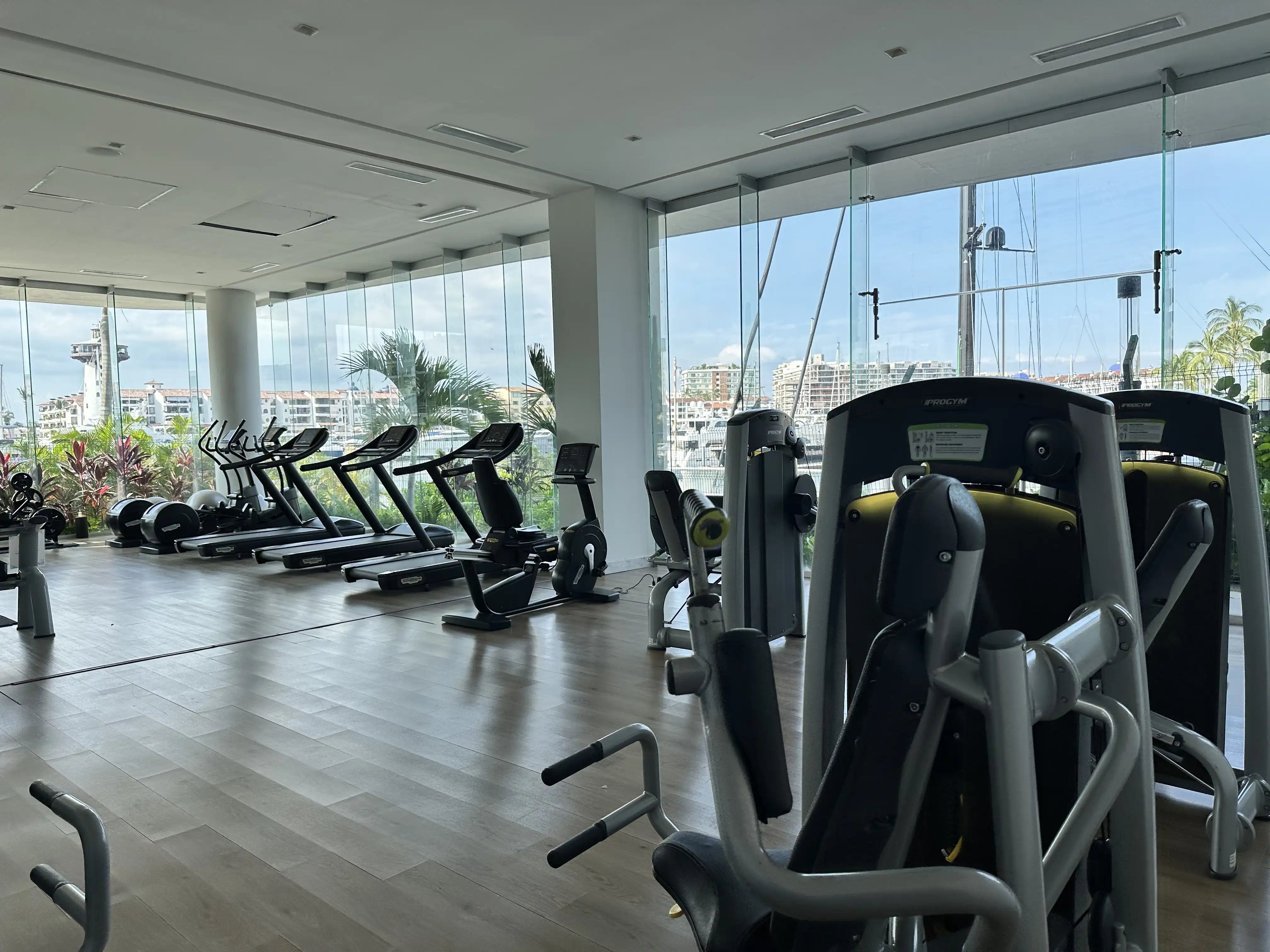 Fotografía 9 de departamento Depto en Venta con Rooftop y Alberca en Marina Vallarta