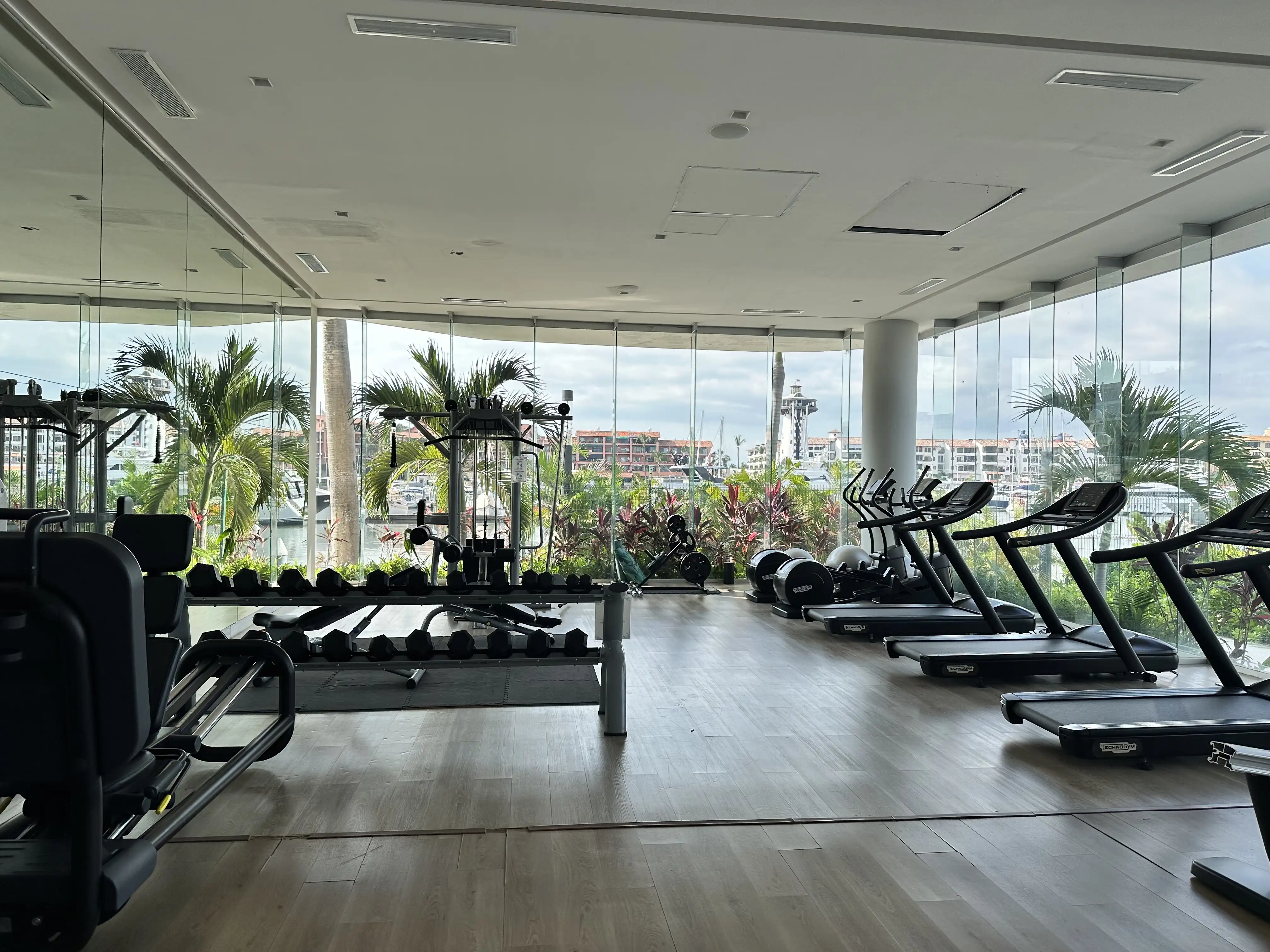 Fotografía 10 de departamento Depto en Venta con Rooftop y Alberca en Marina Vallarta