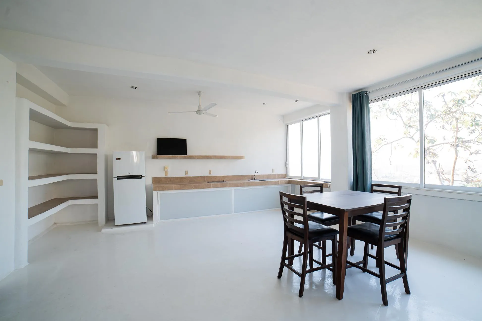 Fotografía 8 de edificio Edificio en Venta en Puerto Vallarta | Torre Miramar, 7 Departamentos con Vista al Mar