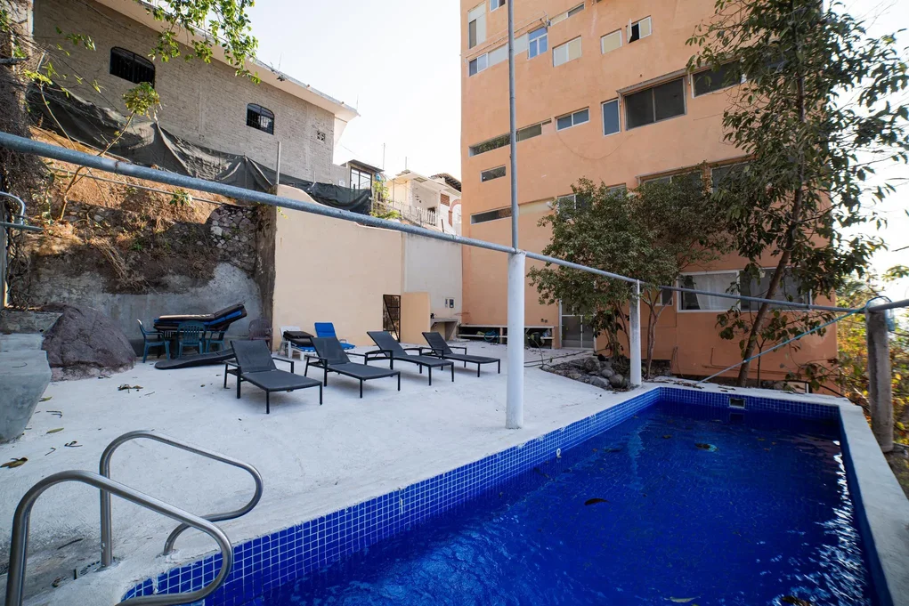 Fotografía 9 de edificio Edificio en Venta en Puerto Vallarta | Torre Miramar, 7 Departamentos con Vista al Mar