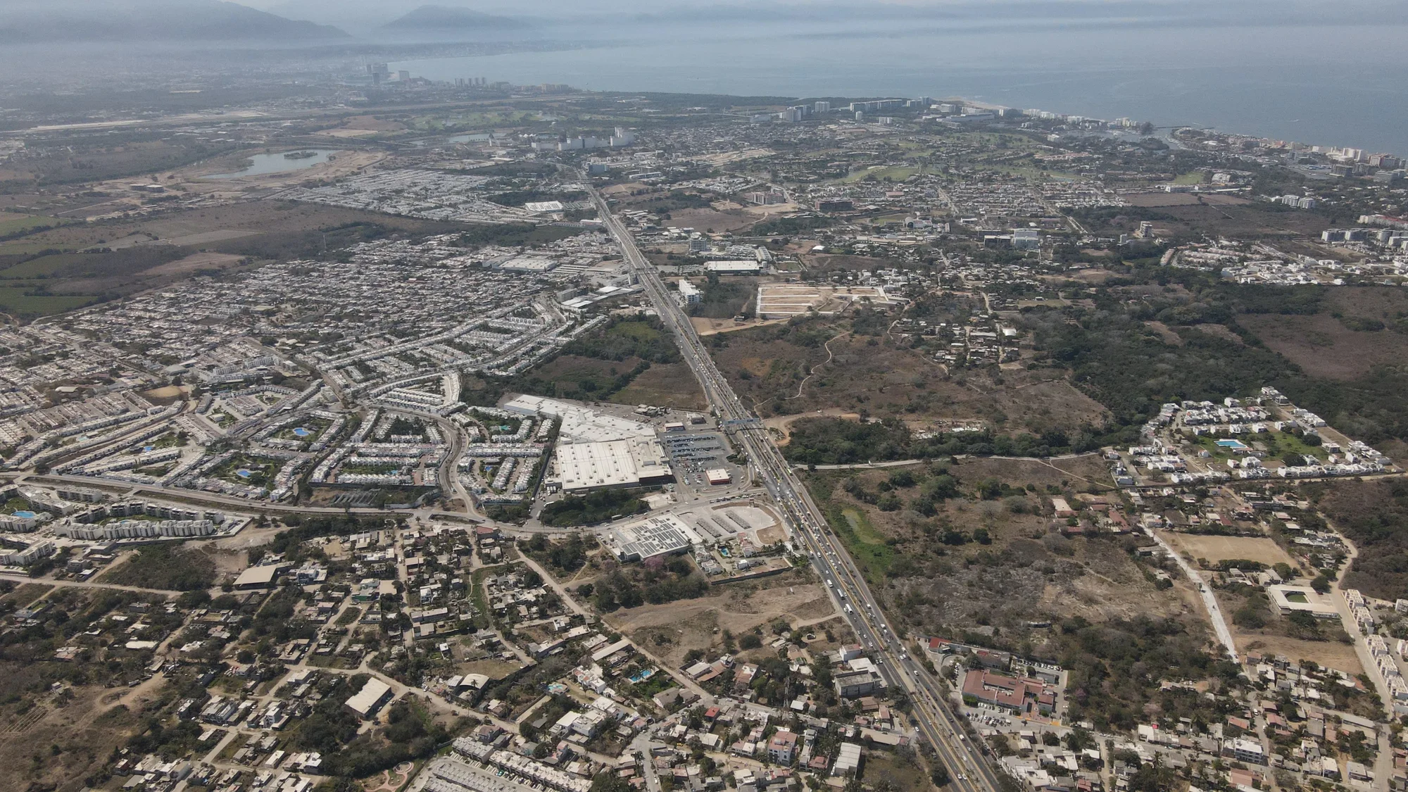 Fotografía 7 de terreno comercial Terreno Comercial en Venta en Bahía de Banderas | 7,076 m² sobre Blvd. Riviera Nayarit