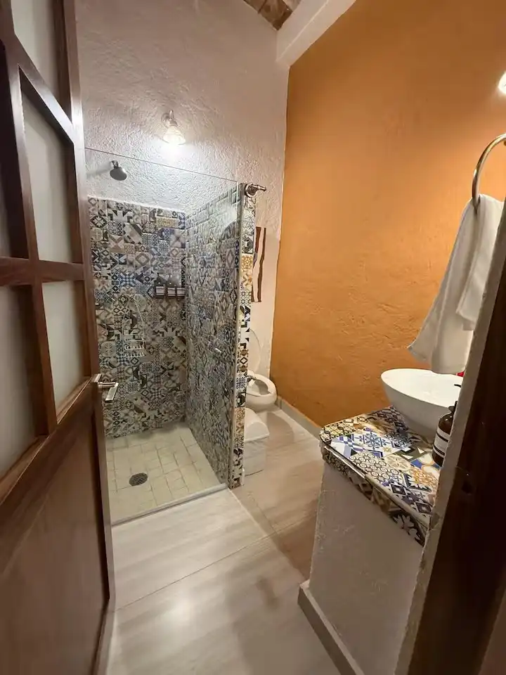 Fotografía 11 de departamento Casa Tropical 2 en Bucerías | Estancia con Alberca y Wifi