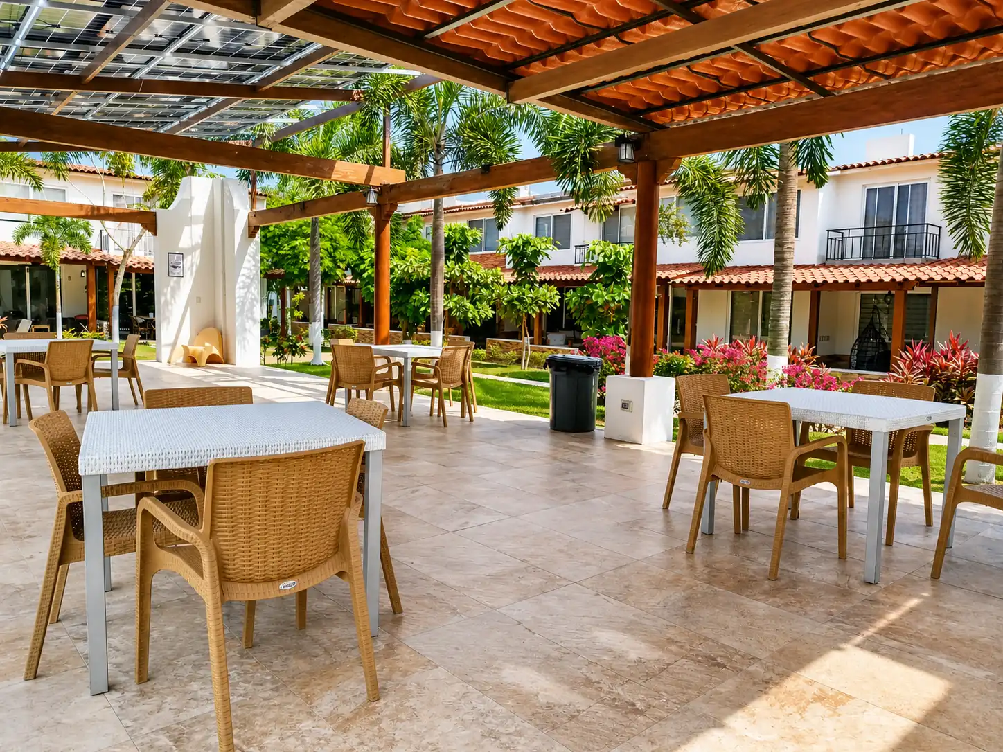 Fotografía 11 de casa Casa en Venta con Paneles Solares en Villa Paradiso Puerto Vallarta | Totalmente Amueblada