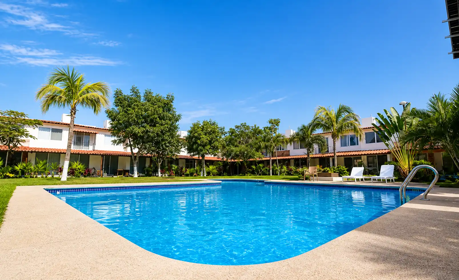 Fotografía 12 de casa Casa en Venta con Paneles Solares en Villa Paradiso Puerto Vallarta | Totalmente Amueblada