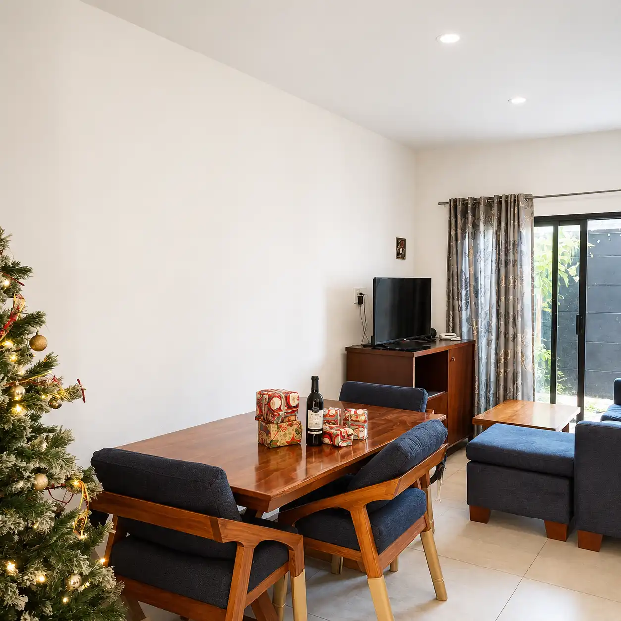 Fotografía 3 de casa Casa en Venta en Villas Universidad, Puerto Vallarta | 3 Recámaras y Patio Privado