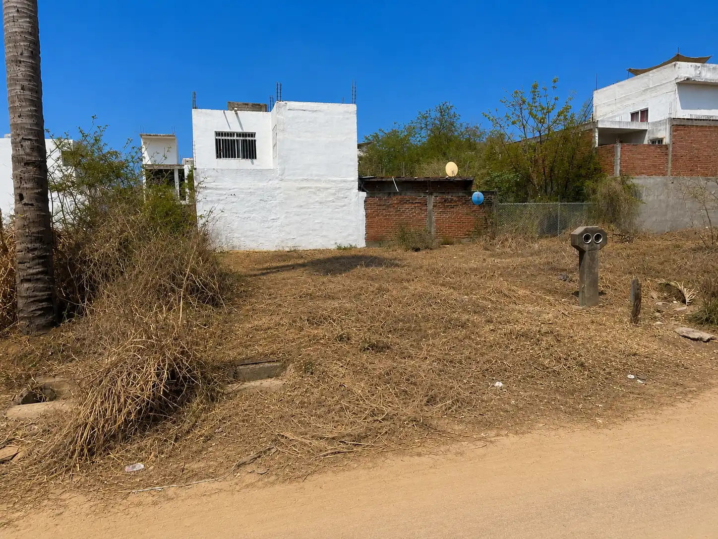Fotografía 2 de terreno residencial Venta de Terreno en Palmares Universidad | 101 m² cerca del CUCosta, Ixtapa, Puerto Vallarta