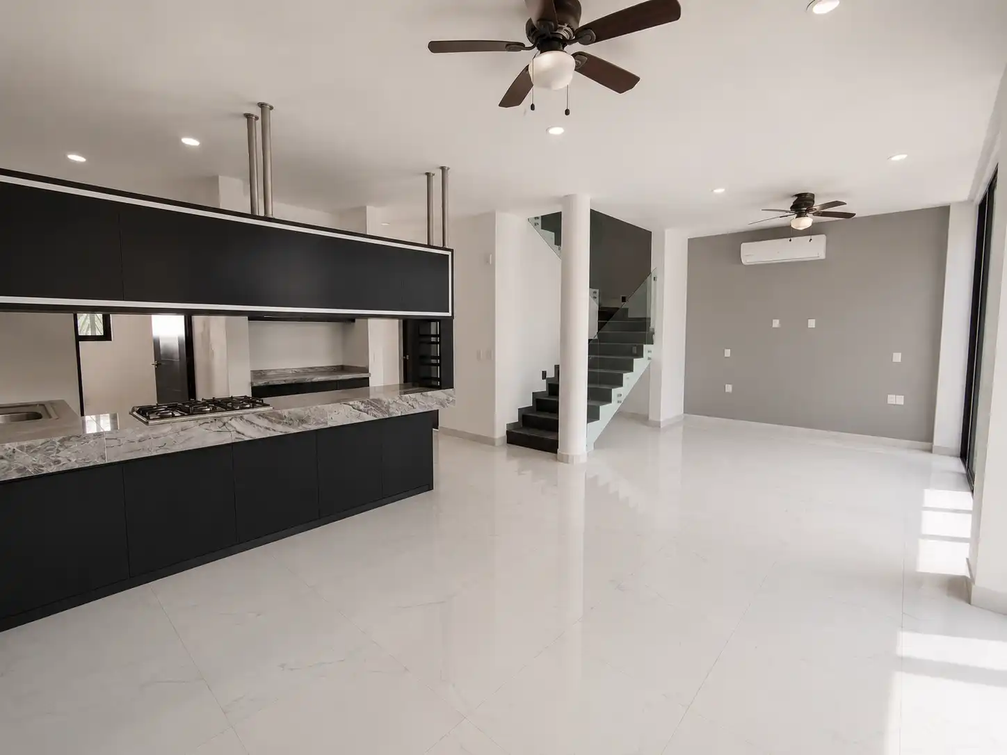 Fotografía 4 de casa Casa en Venta en Puerto Vallarta con Recámara en Planta Baja | Roof Terrace