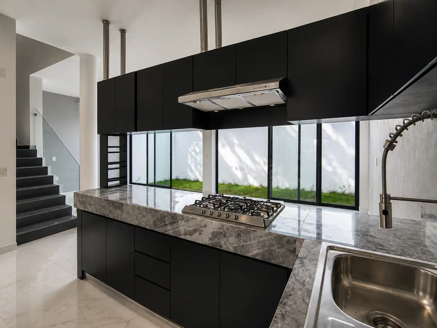 Fotografía 5 de casa Casa en Venta en Puerto Vallarta con Recámara en Planta Baja | Roof Terrace